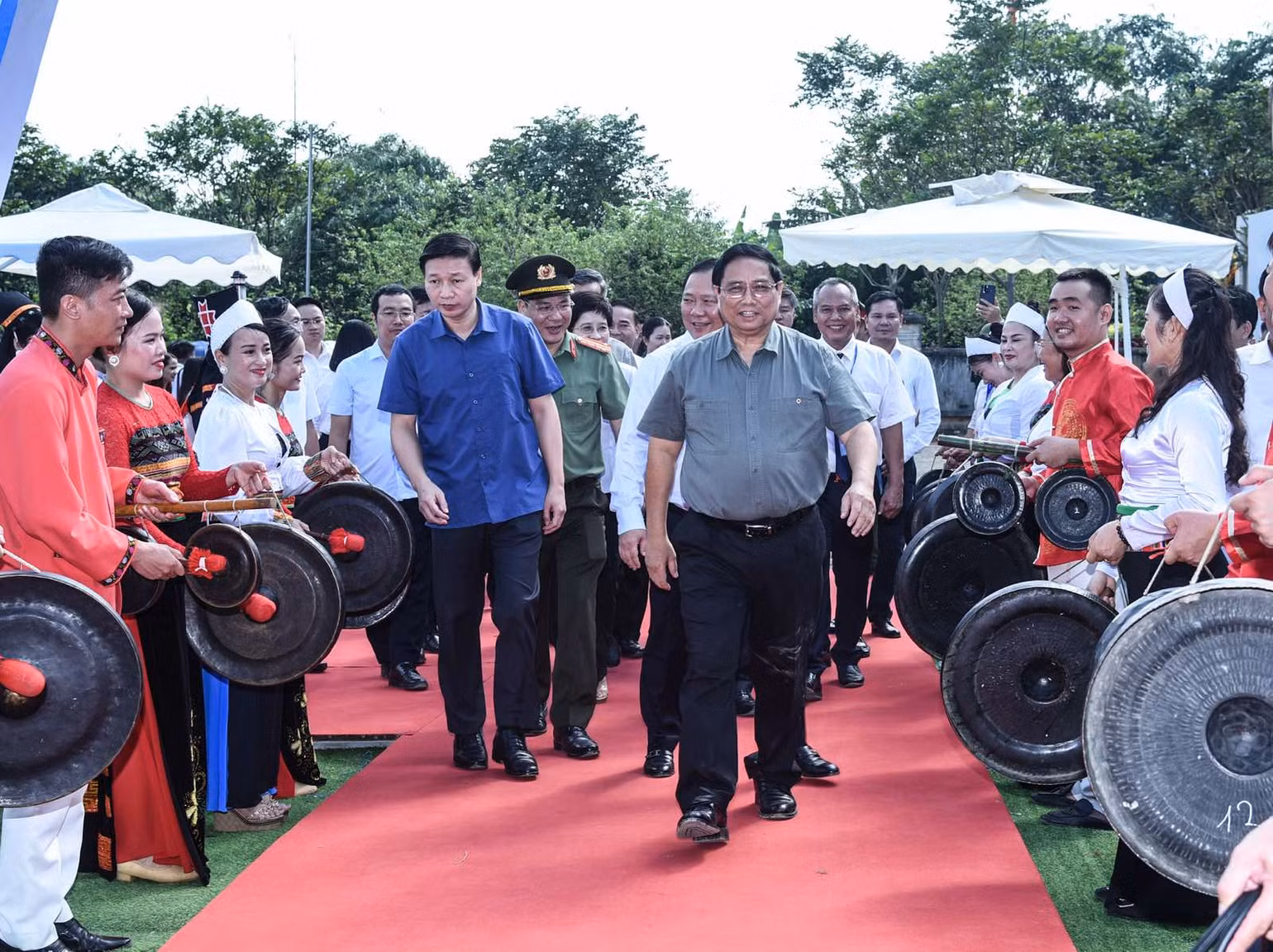 Thủ tướng Phạm Minh Chính tới dự Lễ khởi công xây dựng công trình cao tốc Hòa Bình-Mộc Châu. (Ảnh: Trần Hải) Thủ tướng Phạm Minh Chính tới dự Lễ khởi công xây dựng công trình cao tốc Hòa Bình-Mộc Châu. (Ảnh: Trần Hải)