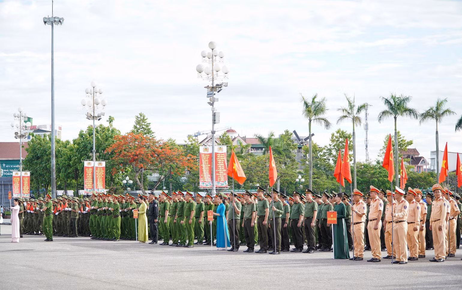 Quang cảnh diễn ra buổi lễ.
