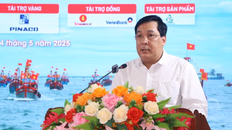 Ông Nguyễn Thái Bình, Phó Tổng Biên tập Báo Pháp luật Thành phố Hồ Chí Minh mong muốn chương trình là cầu nối để cộng đồng xã hội cùng chung tay hỗ trợ bà con ngư dân an tâm bám biển, khẳng định, gìn giữ chủ quyền biển đảo của Tổ quốc.