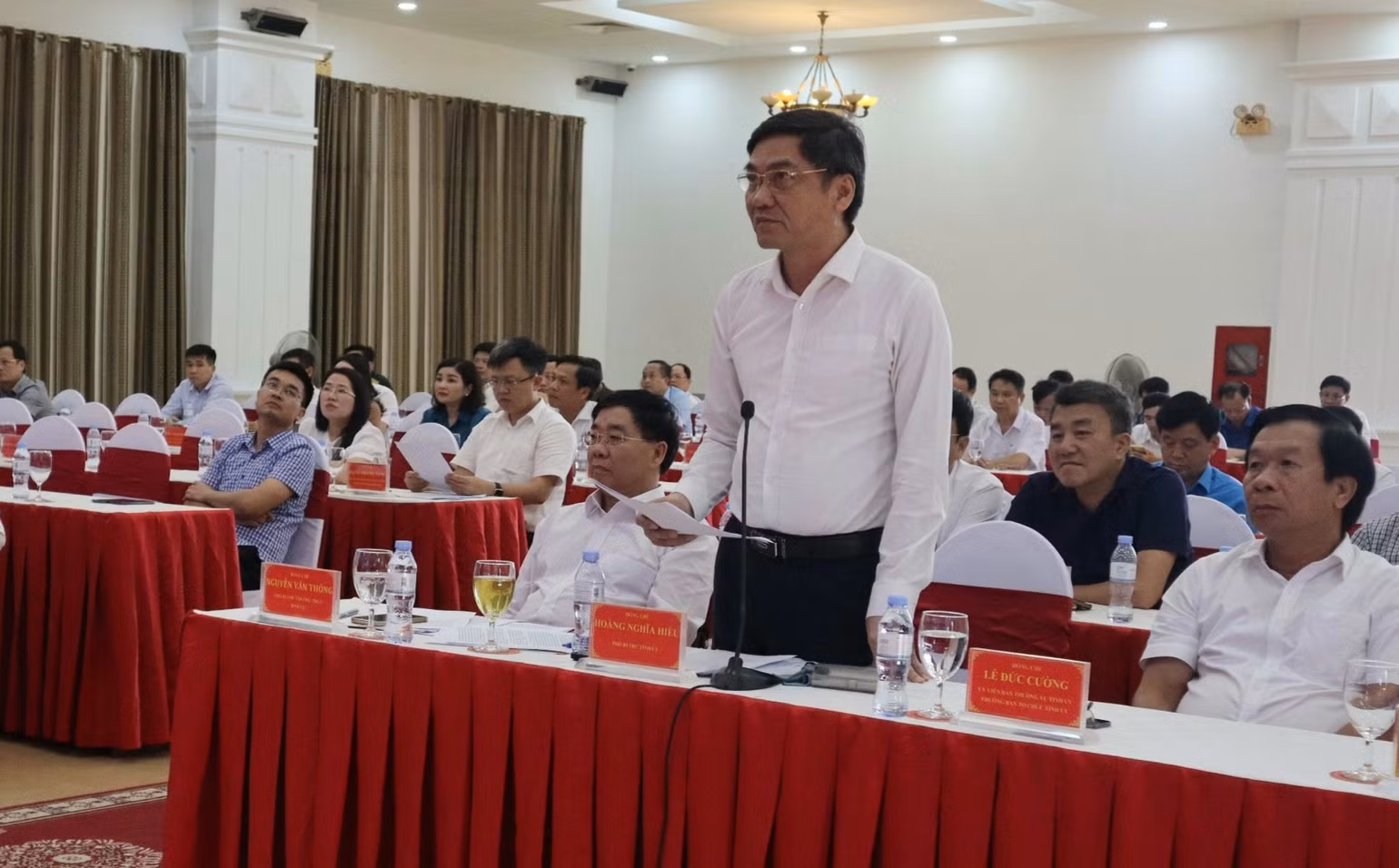 Phó Bí thư Tỉnh ủy Nghệ An Hoàng Nghĩa Hiếu báo cáo trực tuyến về công tác chống khai thác IUU của tỉnh Nghệ An.
