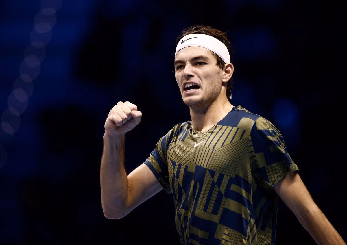 Taylor Fritz ăn mừng chiến thắng trước lão làng quần vợt Nadal. (Ảnh: Reuters) Taylor Fritz ăn mừng chiến thắng trước lão làng quần vợt Nadal. (Ảnh: Reuters)