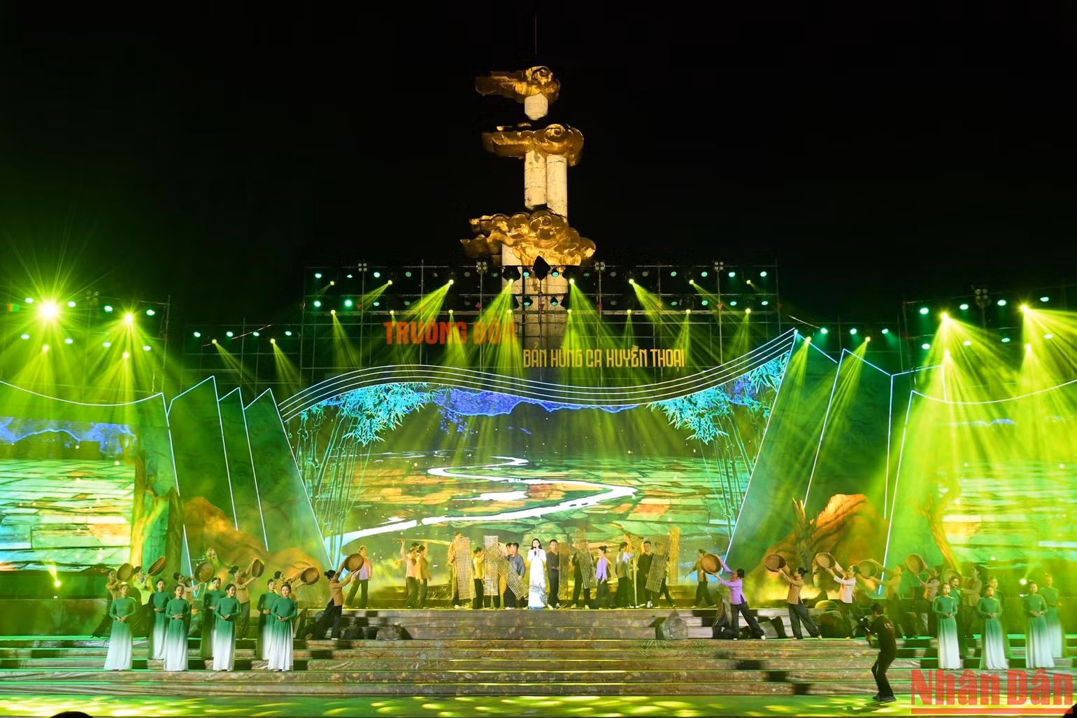 Chương trình nghệ thuật đặc sắc. (Ảnh: ĐĂNG KHOA)
