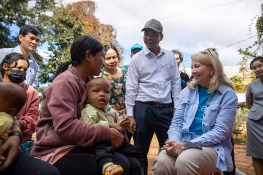 Bà Catherine Russell tại Gia Lai trong chuyến thăm Việt Nam.