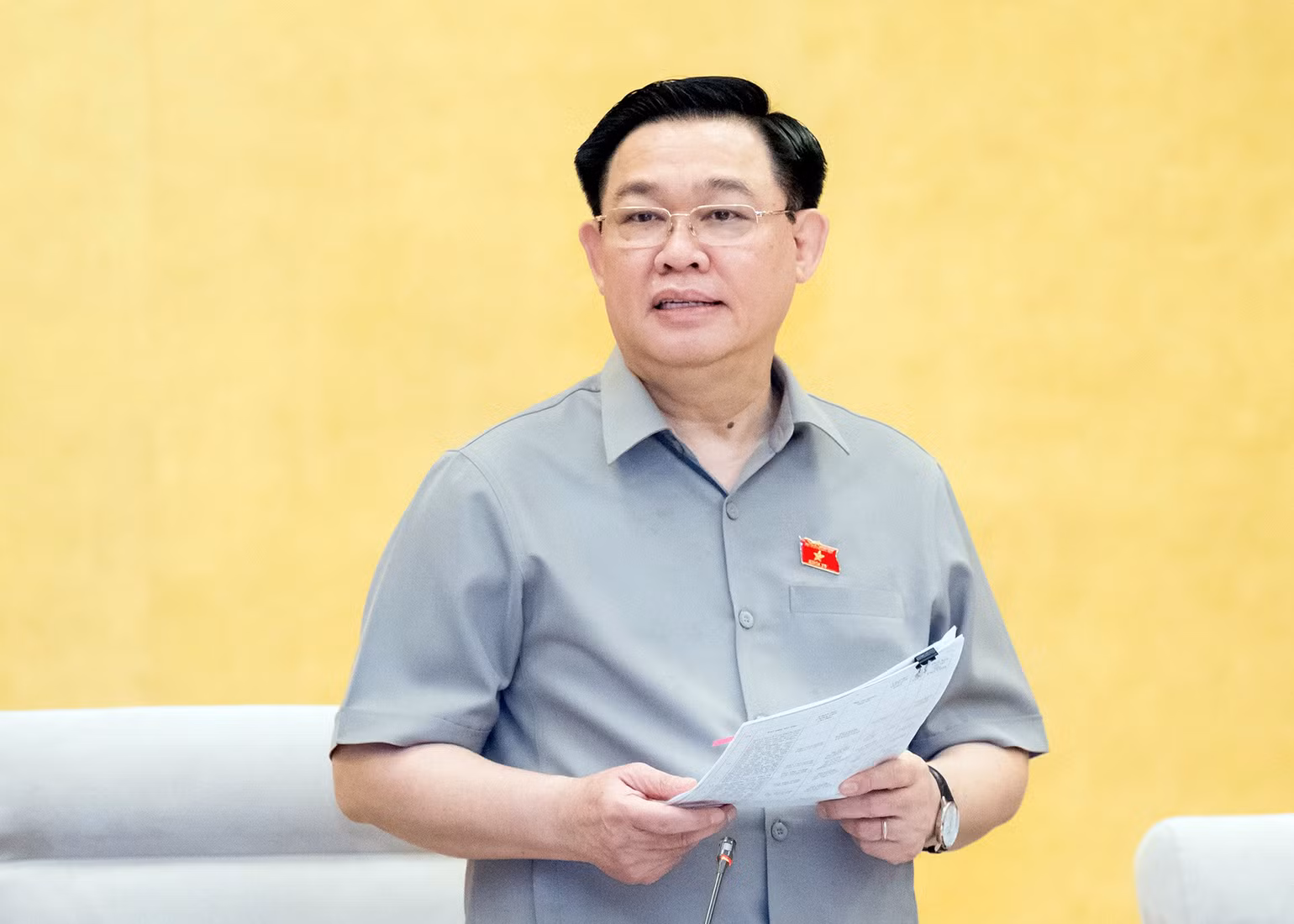 Chủ tịch Quốc hội Vương Đình Huệ phát biểu chỉ đạo tại cuộc họp. Ảnh: DUY LINH