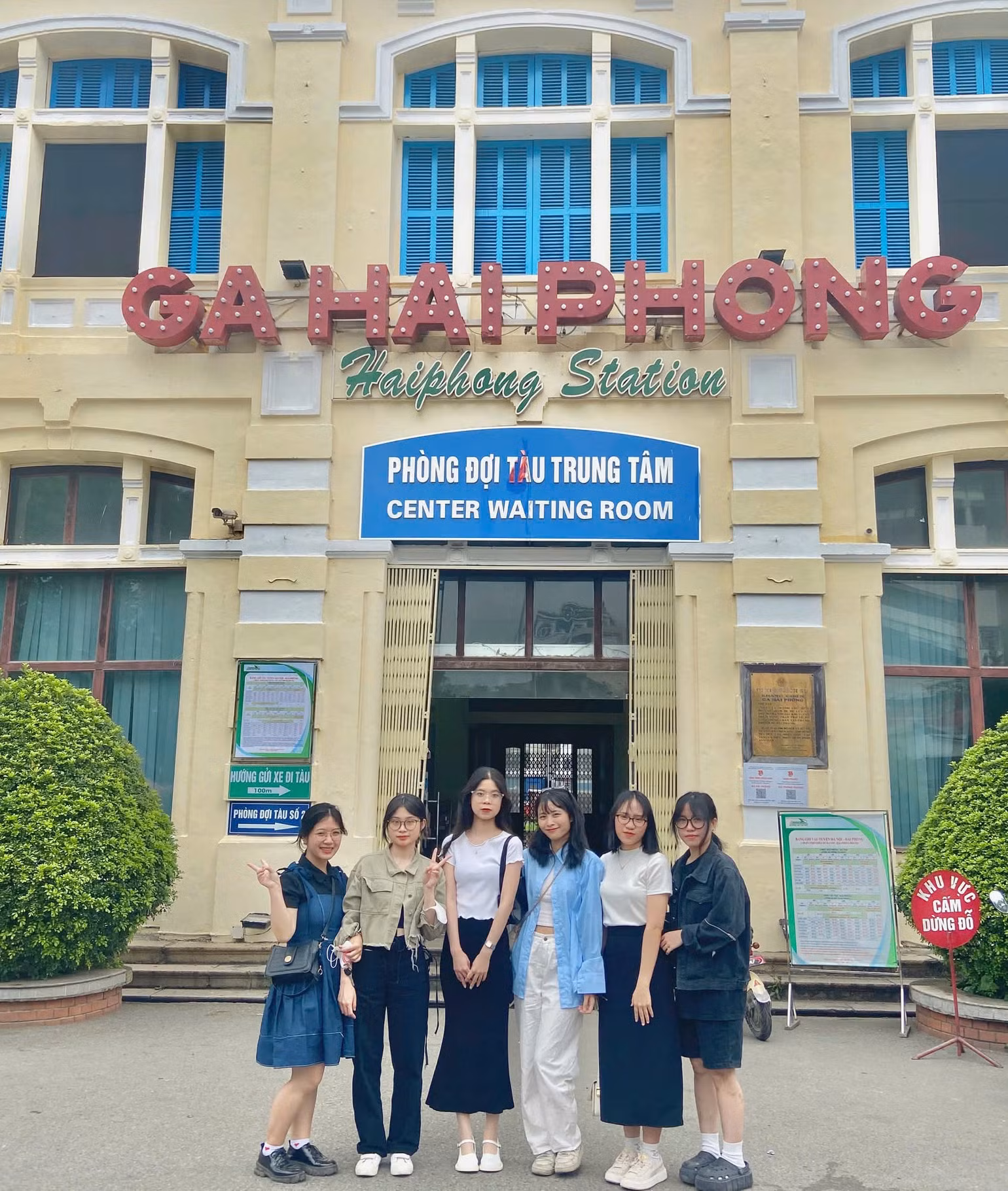 Ga Hải Phòng là một trong những điểm check-in được giới trẻ yêu thích. (Ảnh: HT)