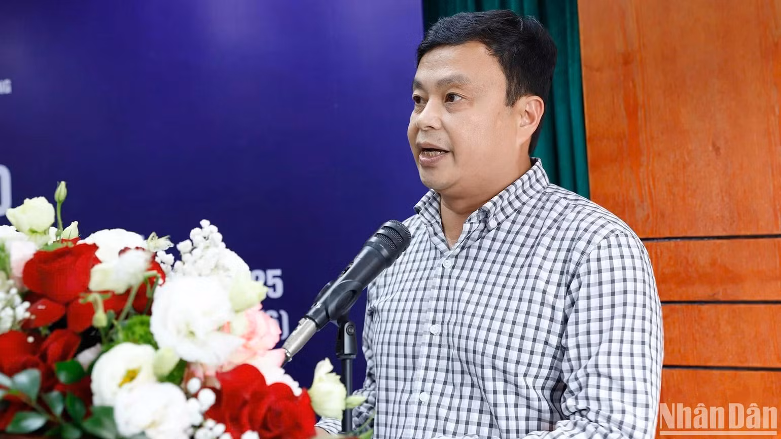 Ông Nguyễn Hồng Hải, Phó Cục trưởng Cục Biển và Hải đảo Việt Nam thông tin về Tuần lễ biển và hải đảo Việt Nam 2025 diễn ra tại Quảng Bình. Ông Nguyễn Hồng Hải, Phó Cục trưởng Cục Biển và Hải đảo Việt Nam thông tin về Tuần lễ biển và hải đảo Việt Nam 2025 diễn ra tại Quảng Bình.