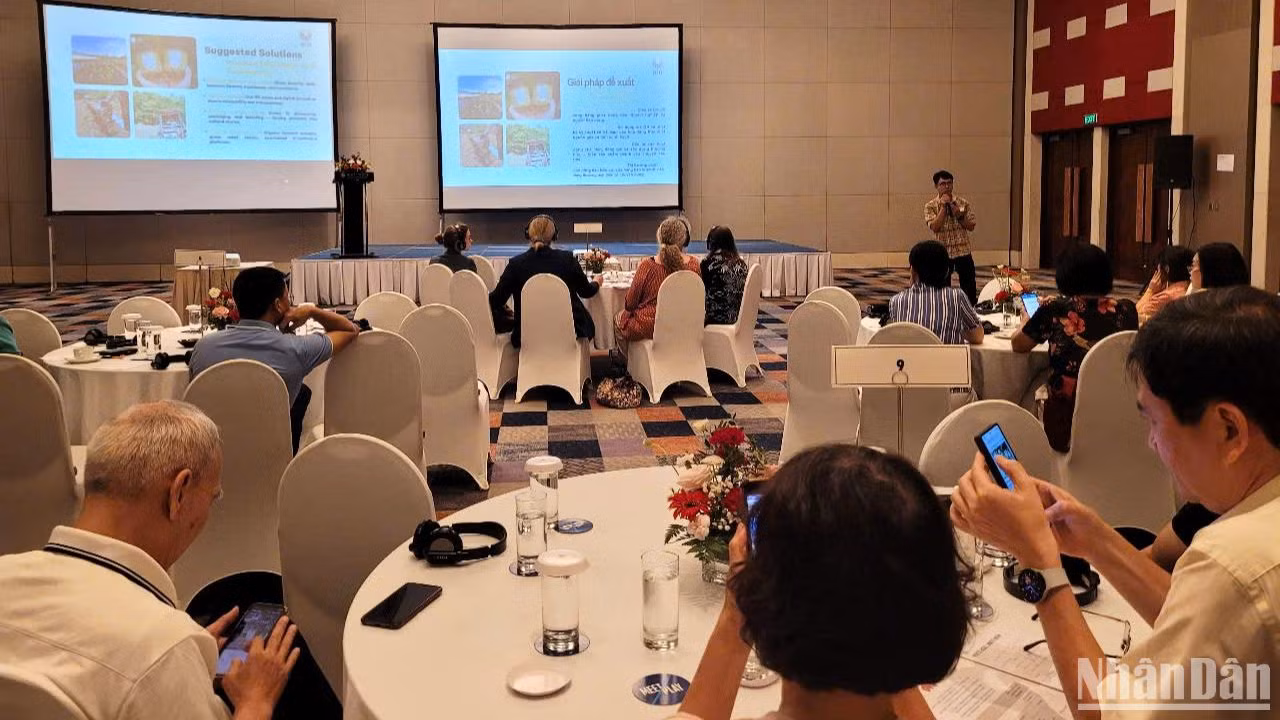 Hội thảo "Phát triển Nông nghiệp hữu cơ ở Việt Nam", do Cục Chất lượng, Chế biến và Phát triển thị trường (Bộ Nông nghiệp và Môi trường) phối hợp Đại sứ quán Đan Mạch tổ chức ngày 15/5 tại Hà Nội. Hội thảo "Phát triển Nông nghiệp hữu cơ ở Việt Nam", do Cục Chất lượng, Chế biến và Phát triển thị trường (Bộ Nông nghiệp và Môi trường) phối hợp Đại sứ quán Đan Mạch tổ chức ngày 15/5 tại Hà Nội.