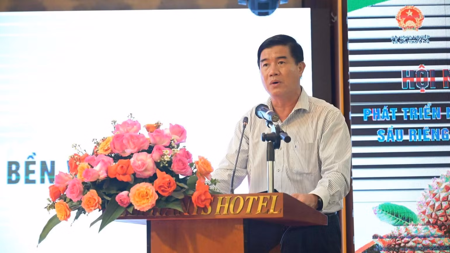 Ông Nguyễn Thiên Văn, quyền Chủ tịch Ủy ban nhân dân tỉnh Đắk Lắk, cho rằng cần sớm xây dựng đề án phát triển sầu riêng chất lượng cao, gắn với xây dựng thương hiệu quốc gia, lấy Đắk Lắk làm điểm. Ông Nguyễn Thiên Văn, quyền Chủ tịch Ủy ban nhân dân tỉnh Đắk Lắk, cho rằng cần sớm xây dựng đề án phát triển sầu riêng chất lượng cao, gắn với xây dựng thương hiệu quốc gia, lấy Đắk Lắk làm điểm.