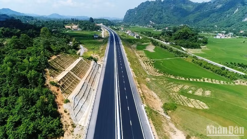 Một đoạn tuyến cao tốc Bắc Giang-Lạng Sơn.