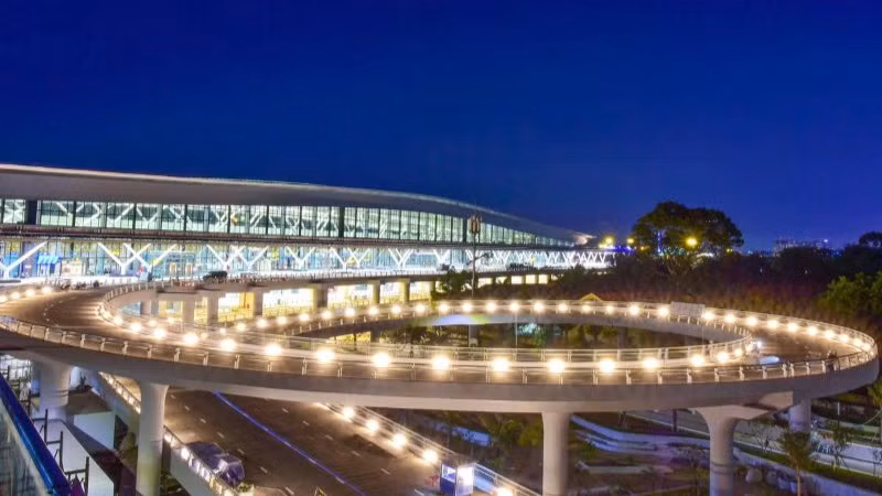 Nhà ga T3 Tân Sơn Nhất dự kiến đón chuyến bay đầu tiên vào ngày mai 17/4. Nhà ga T3 Tân Sơn Nhất dự kiến đón chuyến bay đầu tiên vào ngày mai 17/4.