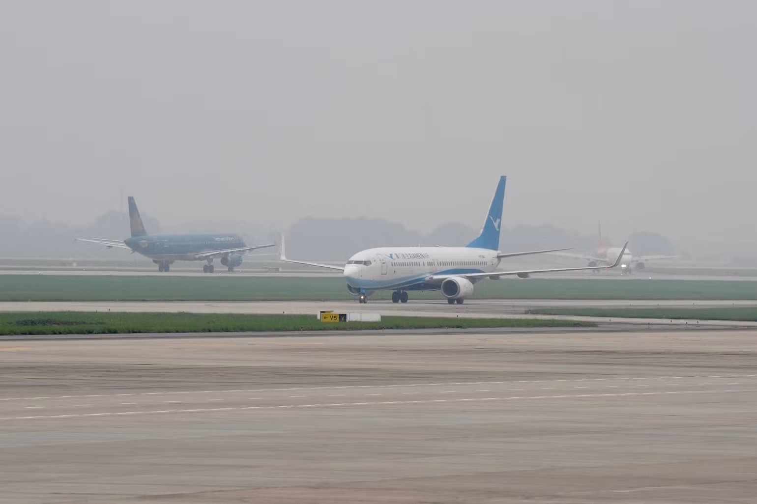 Đường bay Hạ Môn-Hà Nội được Hãng hàng không Xiamen Airlines khai thác với tần suất 4 chuyến bay khứ hồi/tuần.