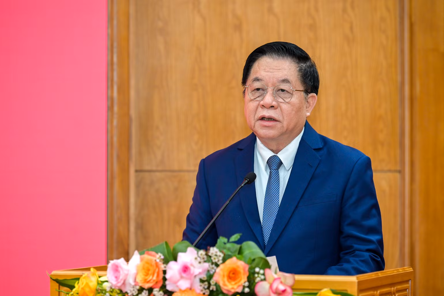 Đồng chí Nguyễn Trọng Nghĩa phát biểu tại Hội nghị. (Ảnh: THẾ ĐẠI) Đồng chí Nguyễn Trọng Nghĩa phát biểu tại Hội nghị. (Ảnh: THẾ ĐẠI)
