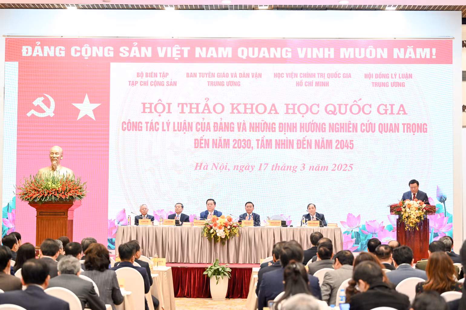 Quang cảnh Hội thảo. (Ảnh: THẾ ĐẠI) Quang cảnh Hội thảo. (Ảnh: THẾ ĐẠI)