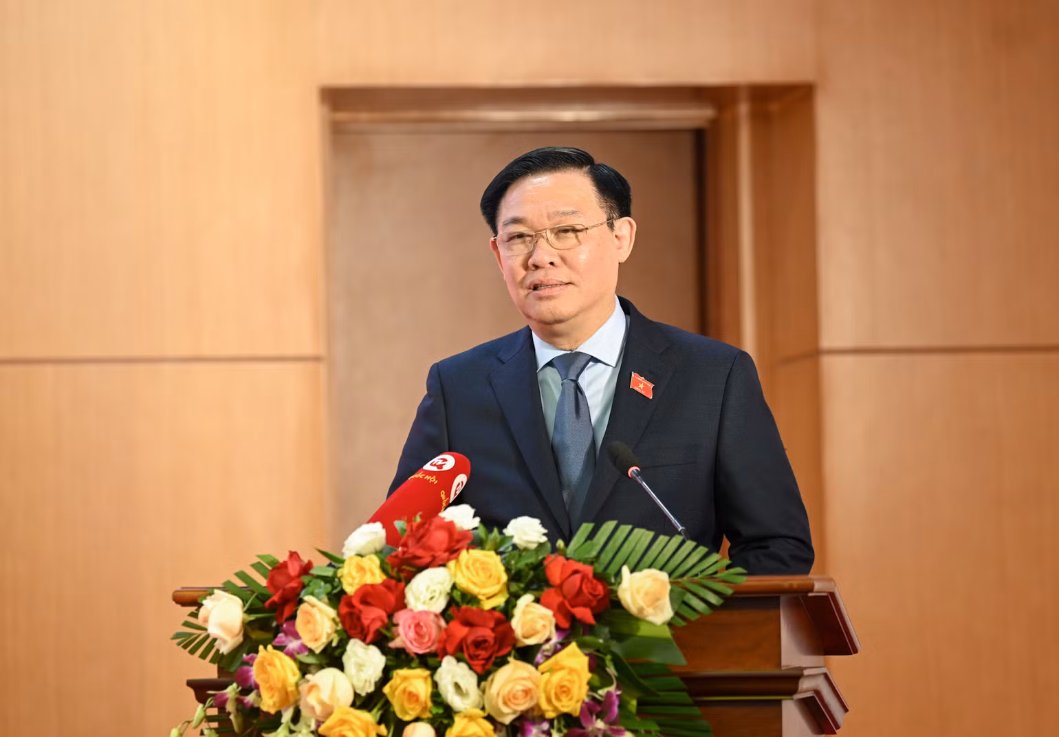 Chủ tịch Quốc hội Vương Đình Huệ phát biểu chúc Tết báo Đại biểu Nhân dân và Truyền hình Quốc hội Việt Nam.