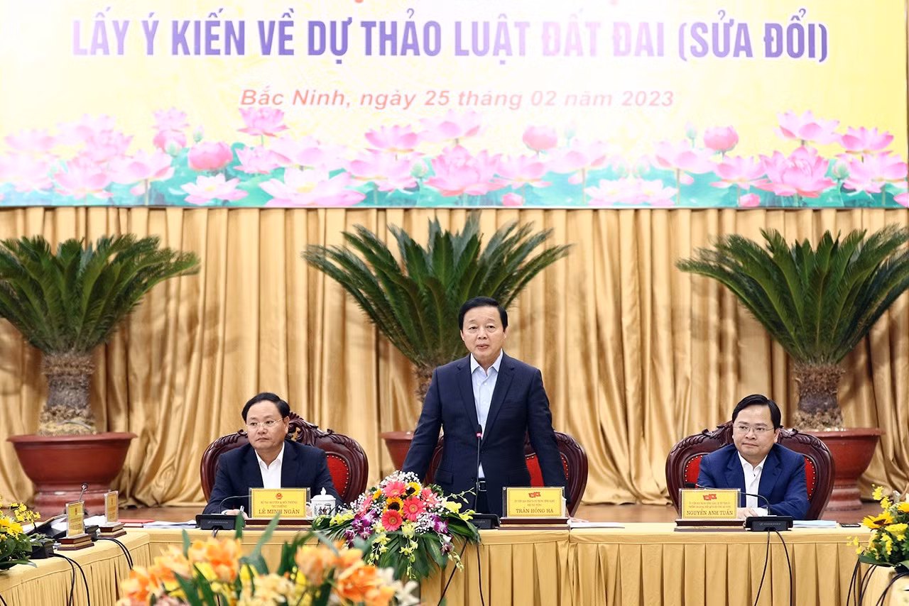 Phó Thủ tướng Trần Hồng Hà phát biểu tại Hội nghị.