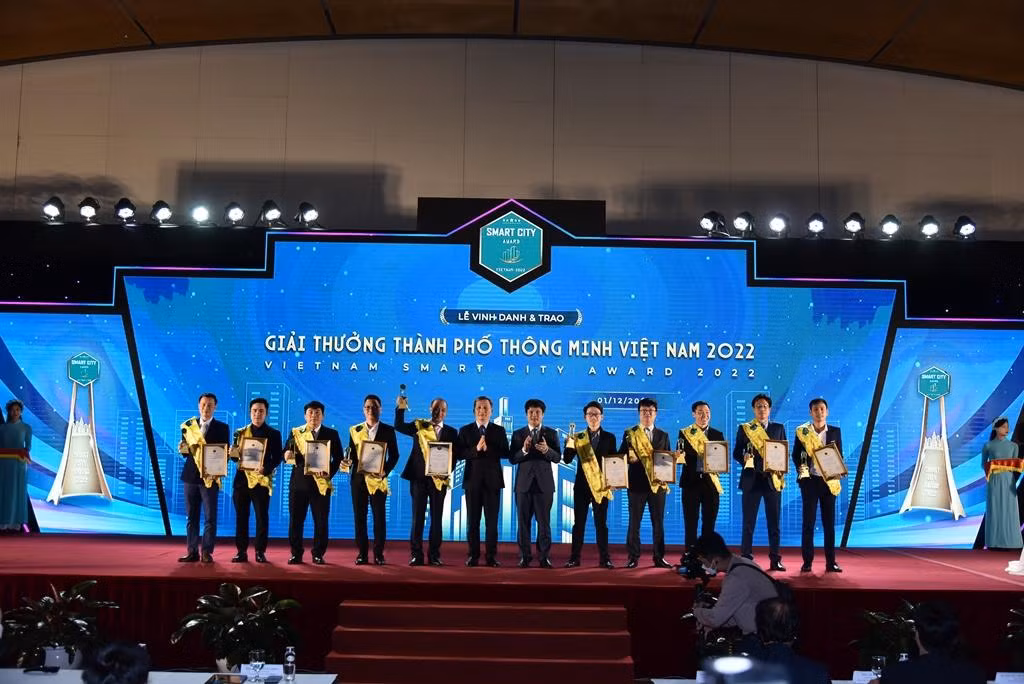 Lễ vinh danh và trao Giải thưởng Thành phố thông minh Việt Nam 2022. Lễ vinh danh và trao Giải thưởng Thành phố thông minh Việt Nam 2022.