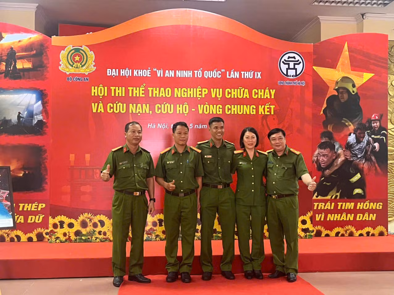 Các vận động viên sẵn sàng tranh tài tại Vòng chung kết Hội thi Thể thao nghiệp vụ chữa cháy và cứu nạn, cứu hộ. (Nguồn: Công an thành phố Hà Nội)