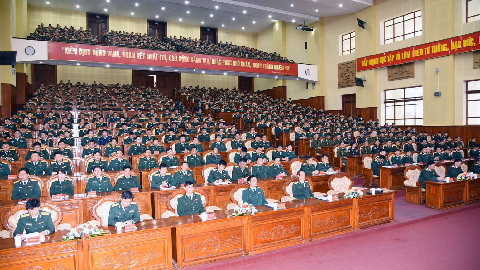Quang cảnh buổi lễ. Quang cảnh buổi lễ.