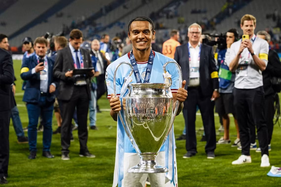 Akanji là mảnh ghép giúp Man City giành cú ăn ba lịch sử. (Ảnh: Getty)