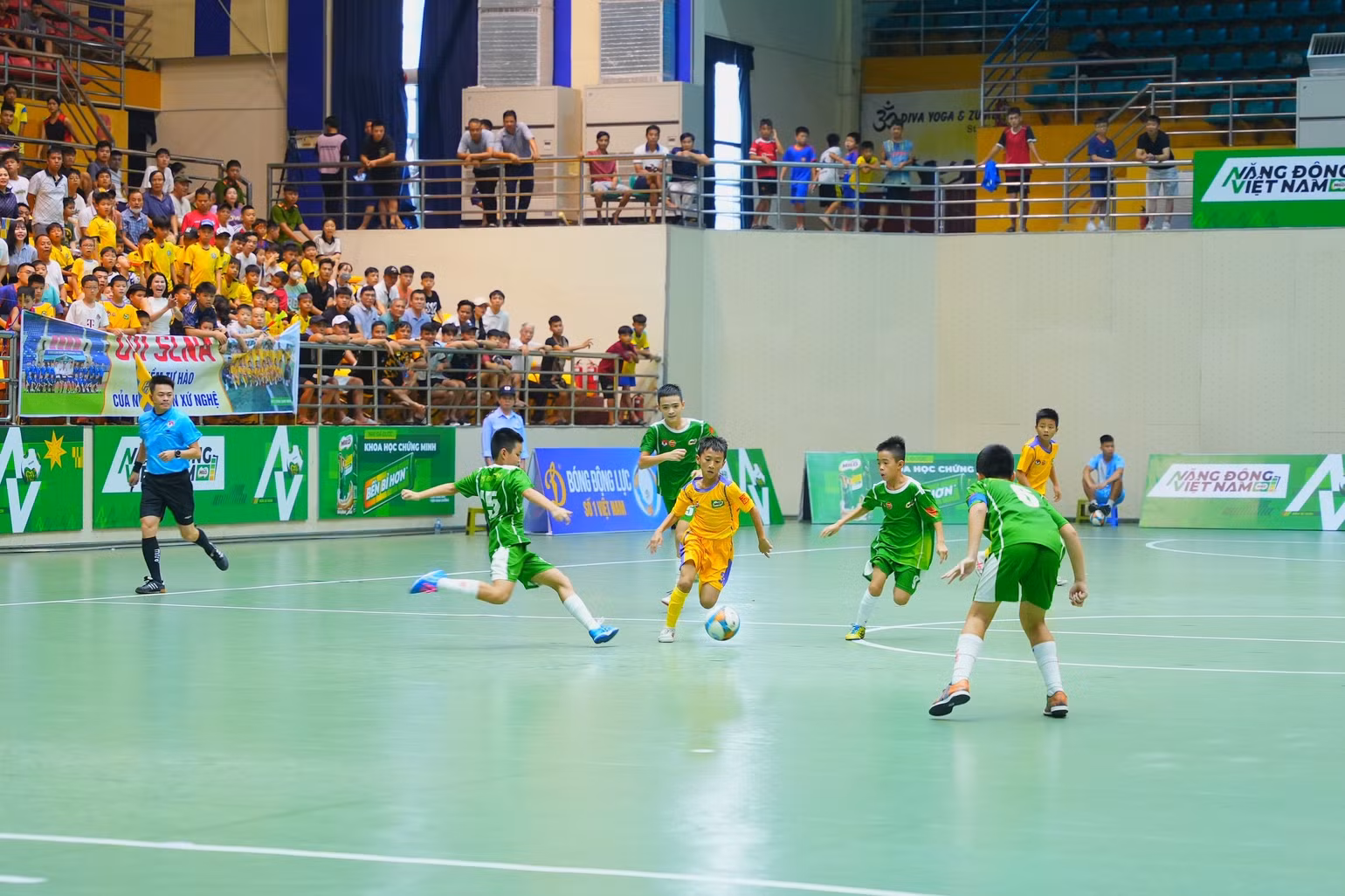 Trận đấu kịch tính giữa U11 Sông Lam Nghệ An và U11 Bắc Ninh.