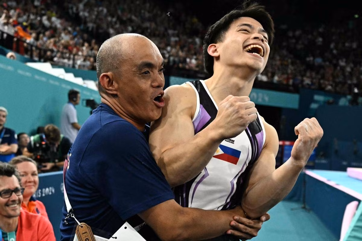 Carlos Yulo vỡ òa trong niềm vui khi giành huy chương vàng. (Ảnh: Getty) Carlos Yulo vỡ òa trong niềm vui khi giành huy chương vàng. (Ảnh: Getty)
