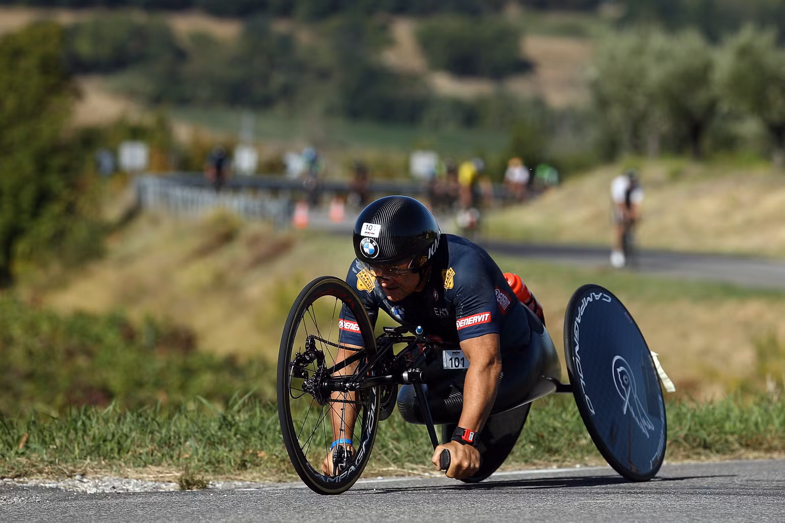 Alex Zanardi và chiếc xe đạp đua tùy chỉnh. (Ảnh: Getty)