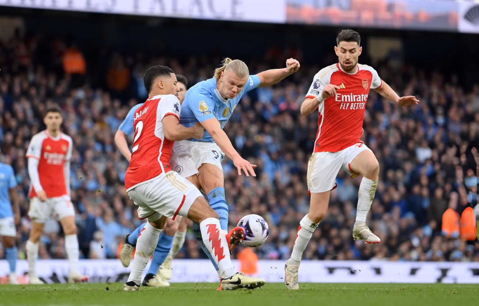 Hàng thủ Arsenal hoạt động rất hiệu quả ở mùa giải này. (Ảnh: now.arsenal) Hàng thủ Arsenal hoạt động rất hiệu quả ở mùa giải này. (Ảnh: now.arsenal)