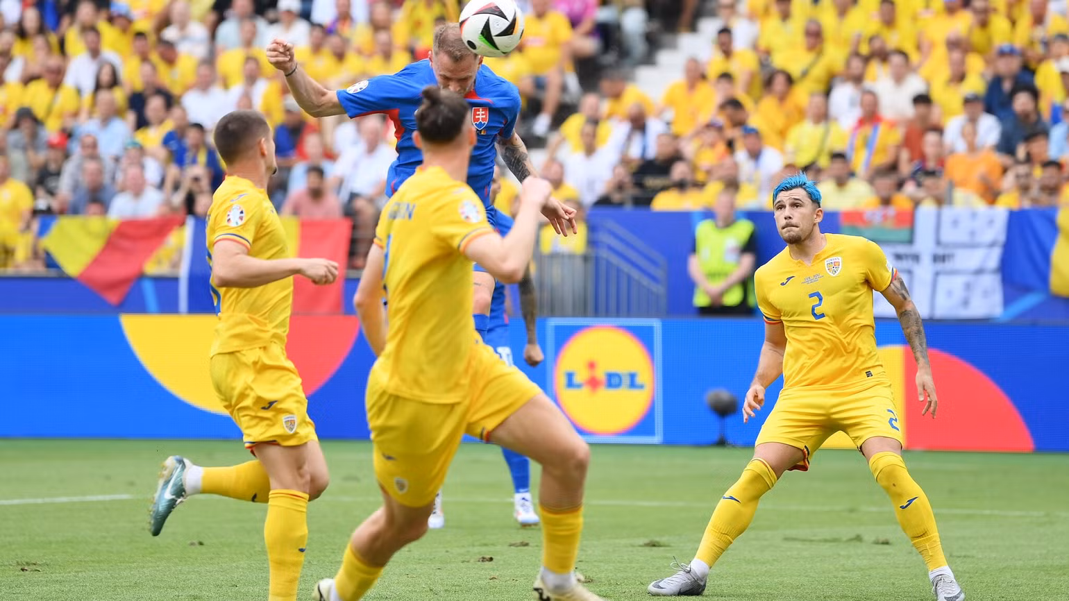 Cầu thủ Ondrej Duda ghi bàn mở tỷ số cho Slovakia. (Ảnh: UEFA) Cầu thủ Ondrej Duda ghi bàn mở tỷ số cho Slovakia. (Ảnh: UEFA)
