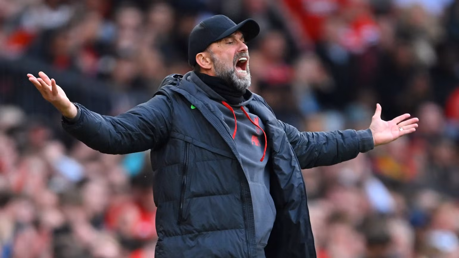 Jurgen Klopp tức giận vì sai lầm của các học trò. (Ảnh: Goal.com) Jurgen Klopp tức giận vì sai lầm của các học trò. (Ảnh: Goal.com)