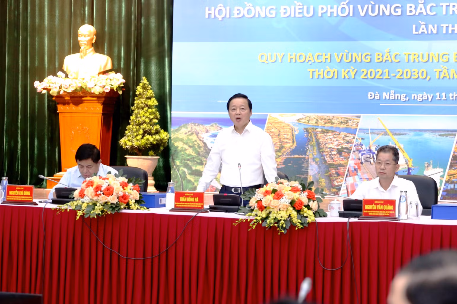 Phó Thủ tướng Trần Hồng Hà phát biểu tại Hội nghị. Phó Thủ tướng Trần Hồng Hà phát biểu tại Hội nghị.