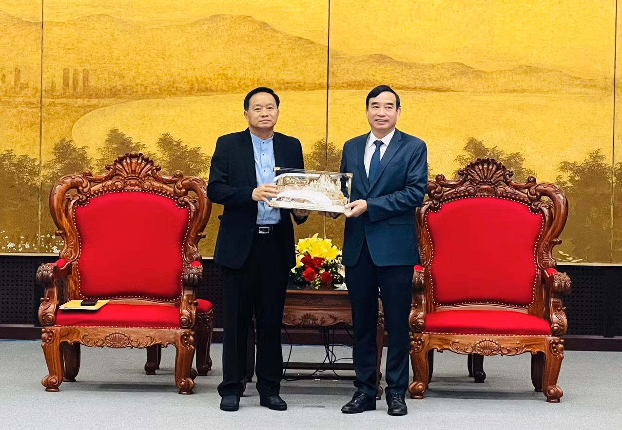 Thúc đẩy quan hệ hợp tác bền chặt, cùng có lợi giữa Đà Nẵng và tỉnh Ubon Ratchathani, Thái Lan. Thúc đẩy quan hệ hợp tác bền chặt, cùng có lợi giữa Đà Nẵng và tỉnh Ubon Ratchathani, Thái Lan.