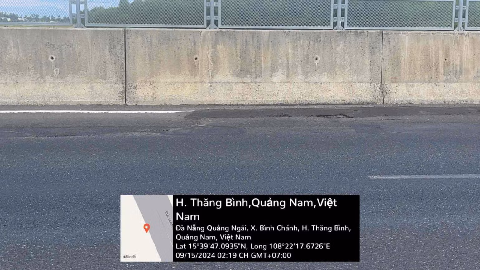 Mặt đường hư hỏng gây nguy hiểm cho xe chạy với tốc độ cao tại Km 47+600.