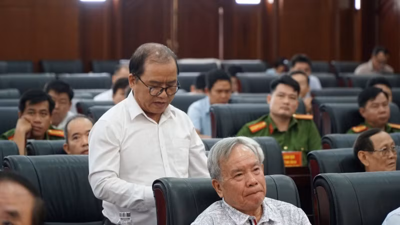 Cử tri Đà Nẵng nêu những vấn đề bức xúc, hạn chế, vướng mắc trong quản lý đô thị, bảo vệ môi trường.