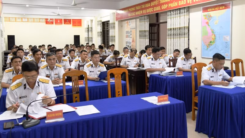 Bàn giải pháp nâng cao chất lượng công tác tham mưu của Lữ đoàn 955 Hải quân.
