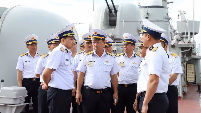Kiểm tra chế độ trực sẵn sàng chiến đấu tại Lữ đoàn 161. Kiểm tra chế độ trực sẵn sàng chiến đấu tại Lữ đoàn 161.