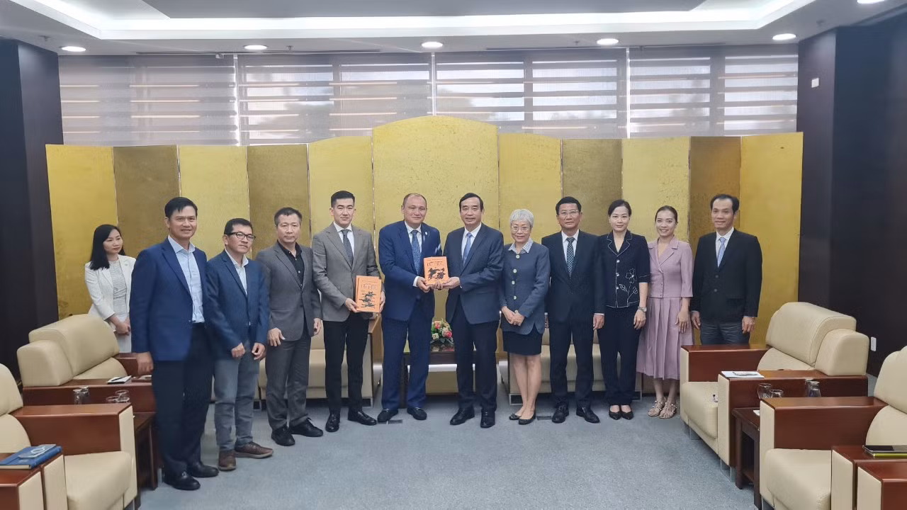 Tạo mọi điều kiện để mở rộng quan hệ hợp tác, phát triển giữa Đà Nẵng với các địa phương của Kazakhstan và vùng Trung Á.