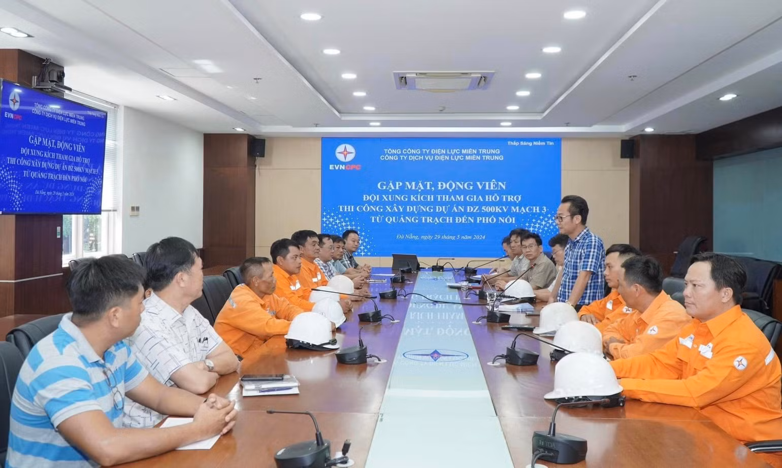 Quang cảnh buổi gặp mặt.