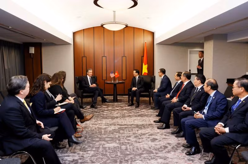Chủ tịch nước Võ Văn Thưởng tiếp ông Gavin Newsom, Thống đốc bang California, Hoa Kỳ. Chủ tịch nước Võ Văn Thưởng tiếp ông Gavin Newsom, Thống đốc bang California, Hoa Kỳ.