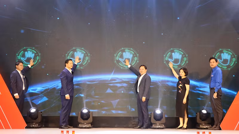 Ra mắt Quỹ Khởi nghiệp đổi mới sáng tạo thanh niên tỉnh Bắc Ninh. Ra mắt Quỹ Khởi nghiệp đổi mới sáng tạo thanh niên tỉnh Bắc Ninh.