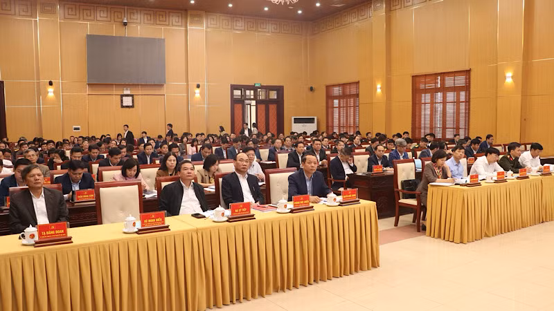 Các đại biểu tham dự hội nghị.