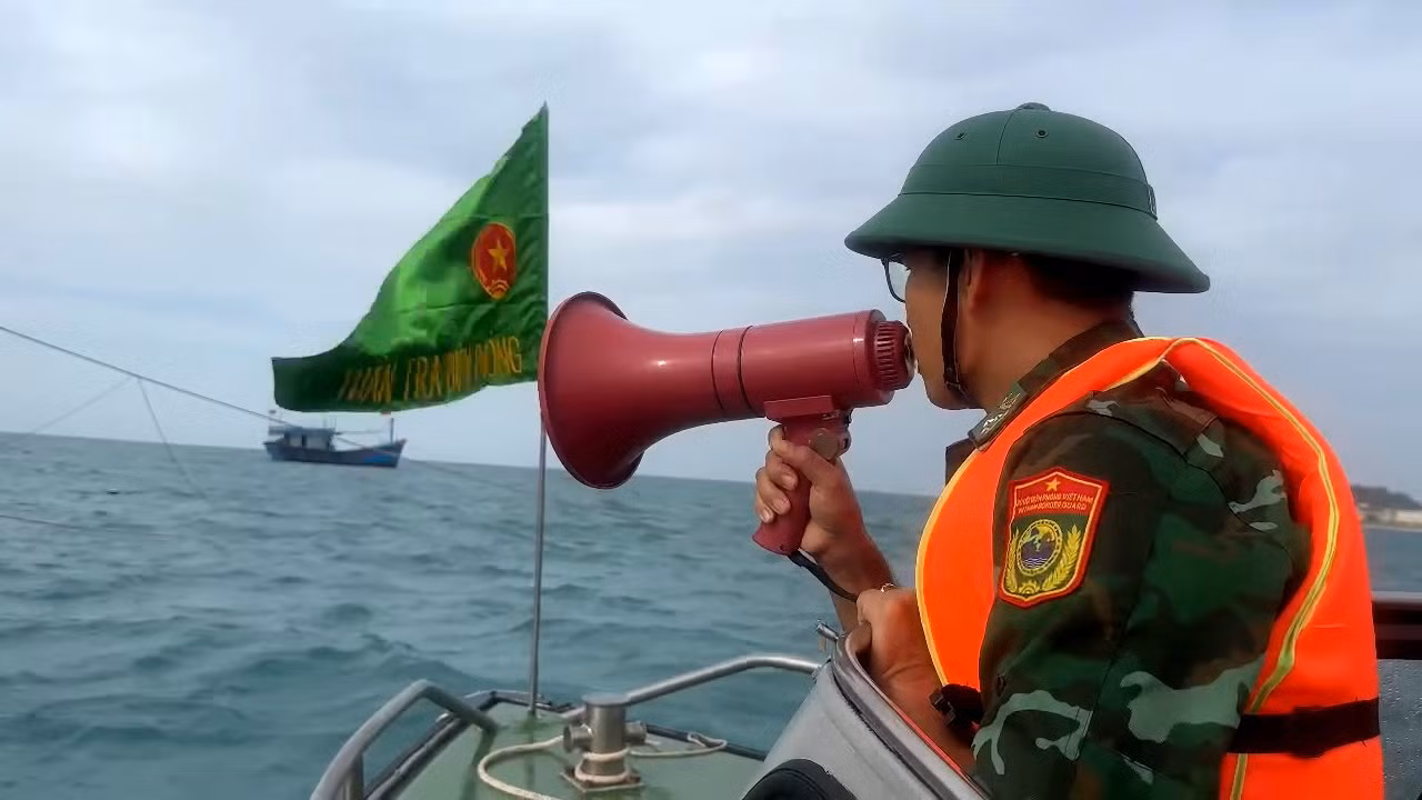 Lý Sơn chủ động triển khai các phương án ứng phó bão số 6 ảnh 1 Lý Sơn chủ động triển khai các phương án ứng phó bão số 6 ảnh 1