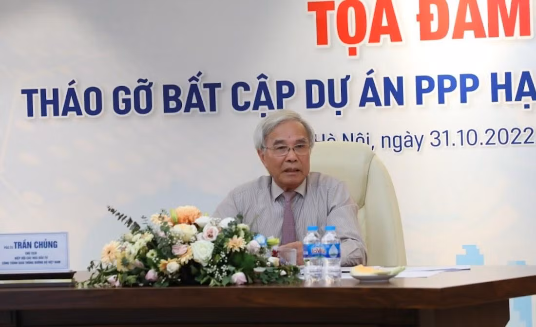 PGS, TS Trần Chủng, Chủ tịch VARSI, phát biểu ý kiến tại tọa đàm. PGS, TS Trần Chủng, Chủ tịch VARSI, phát biểu ý kiến tại tọa đàm.