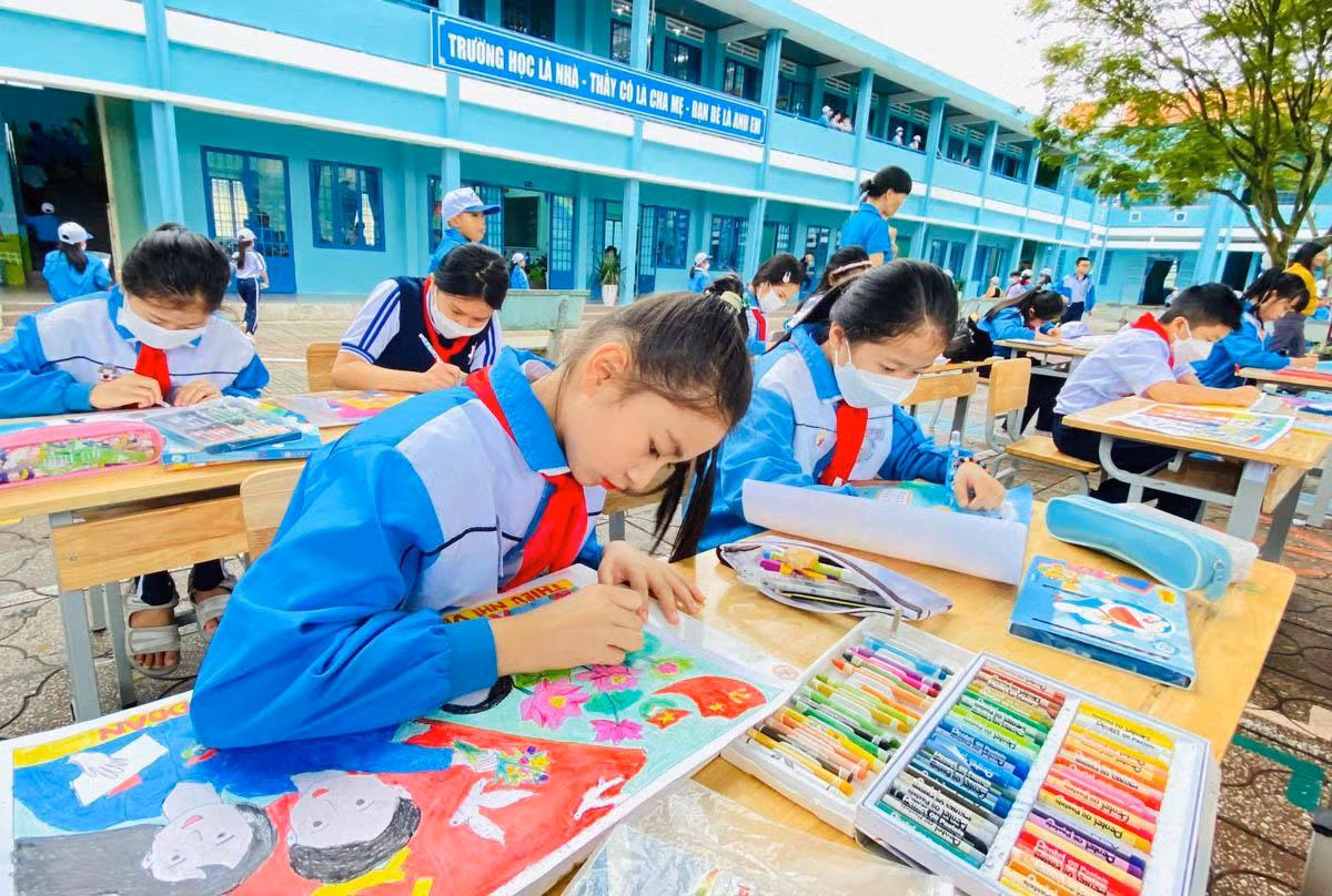 Các em thiếu nhi tham gia “Ngày hội sắc màu 2022” do Hội đồng Đội tỉnh Lâm Đồng đăng cai tổ chức.