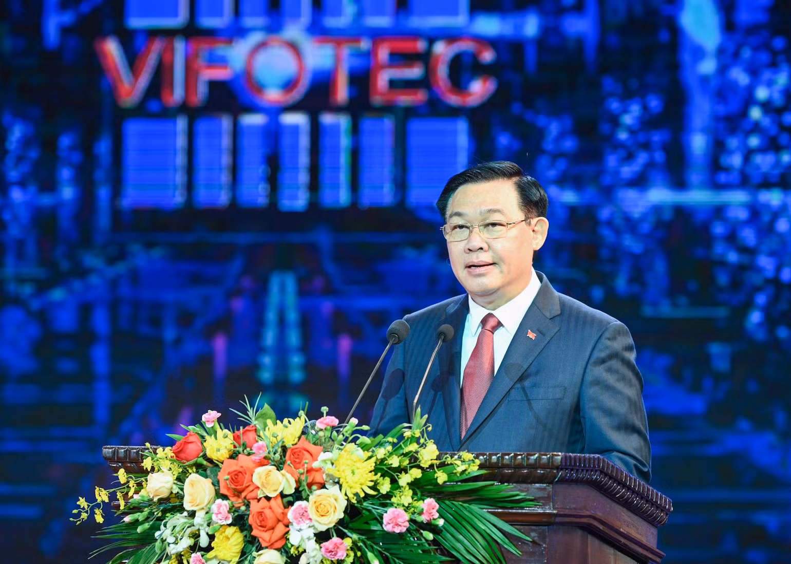 Chủ tịch Quốc hội Vương Đình Huệ phát biểu tại buổi lễ. Chủ tịch Quốc hội Vương Đình Huệ phát biểu tại buổi lễ.