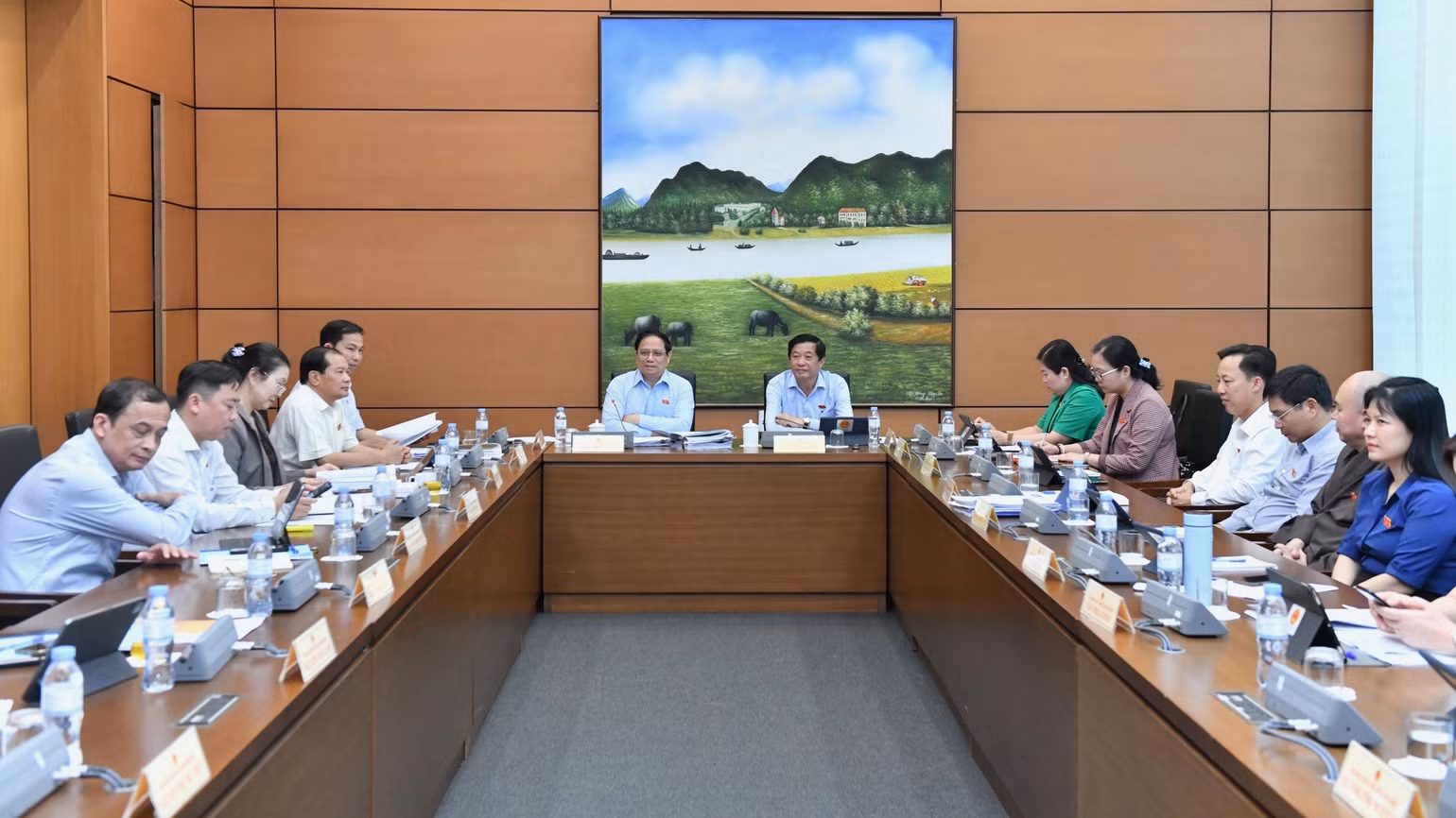 Toàn cảnh phiên thảo luận. Toàn cảnh phiên thảo luận.