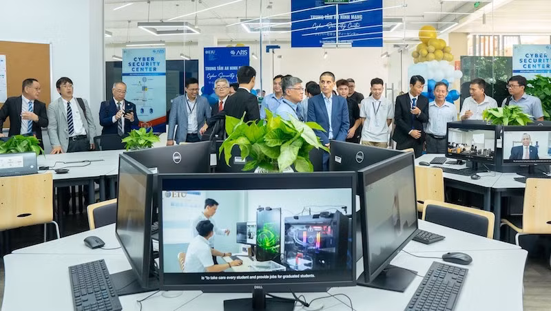 Trung tâm An ninh mạng do Trường đại học Quốc tế Miền Đông hợp tác với Công ty ARIS Japan thành lập.
