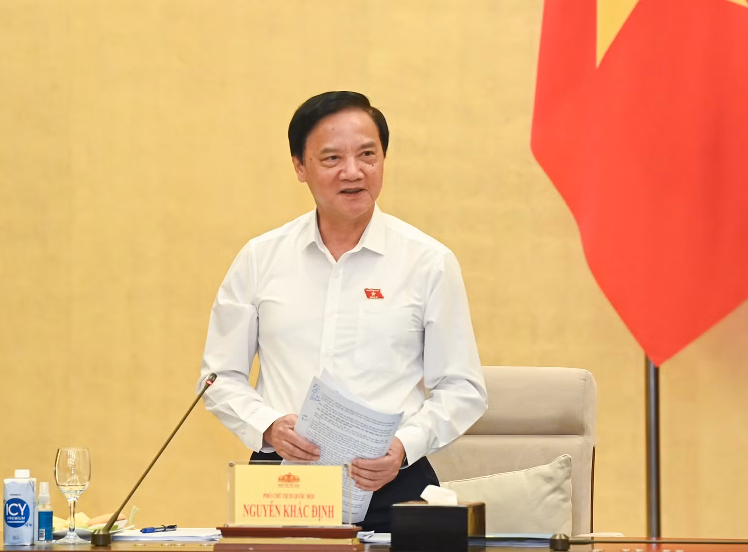 Phó Chủ tịch Quốc hội Nguyễn Khắc Định phát biểu tại buổi làm việc. (Ảnh: Duy Linh)