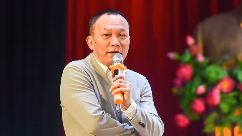 Ông Huỳnh Long Thủy, Tổng Giám đốc Công ty Cổ phần VieOn. Ông Huỳnh Long Thủy, Tổng Giám đốc Công ty Cổ phần VieOn.