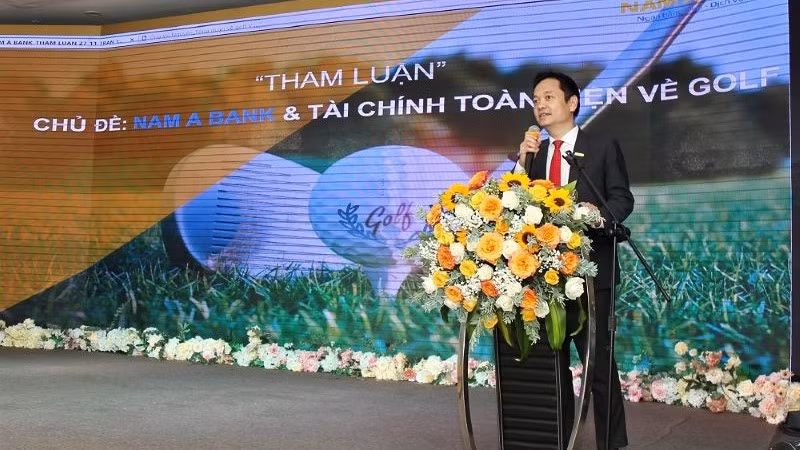 Ông Trần Thanh Tùng, Giám đốc Khối Khách hàng Doanh nghiệp Nam A Bank trình bày tham luận tại hội thảo. Ông Trần Thanh Tùng, Giám đốc Khối Khách hàng Doanh nghiệp Nam A Bank trình bày tham luận tại hội thảo.
