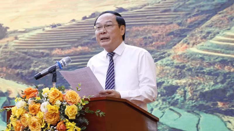 Thứ trưởng Tài nguyên và Môi trường Lê Công Thành phát biểu tại Hội nghị.